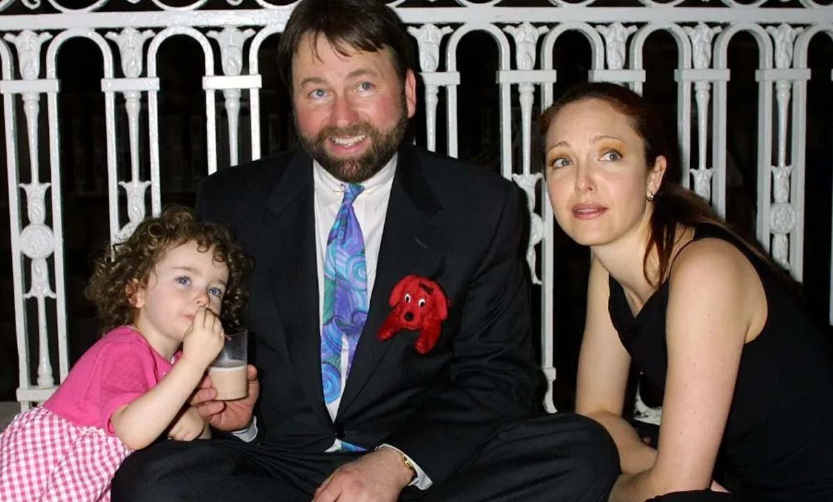 Meet Stella's Family