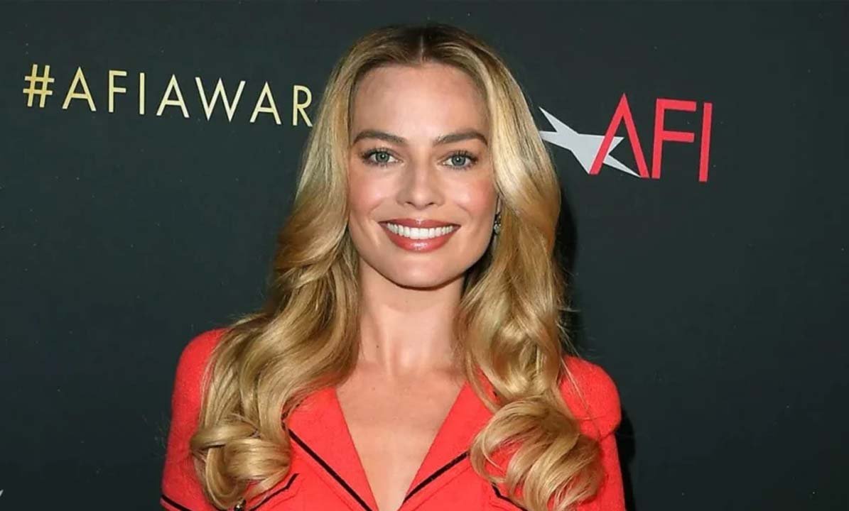 Anya Robbie's Career 