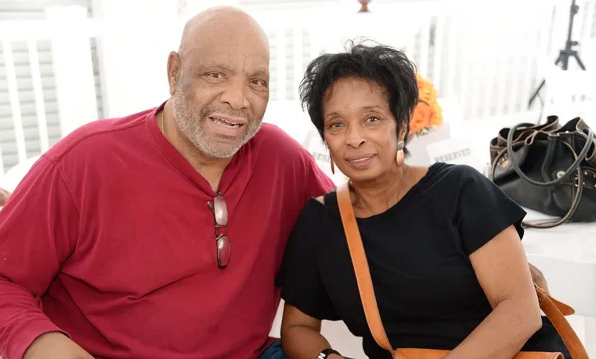  Barbara Avery's marriage to James Avery 