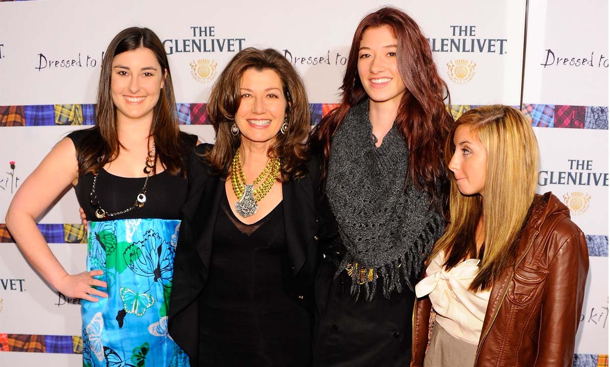 Gloria Mills Chapman's Life as a Mother