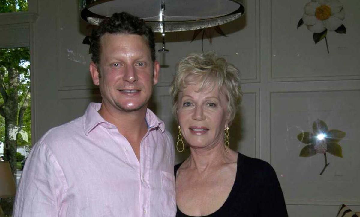 Sandy Corzine and Sharon Case’s Wedding