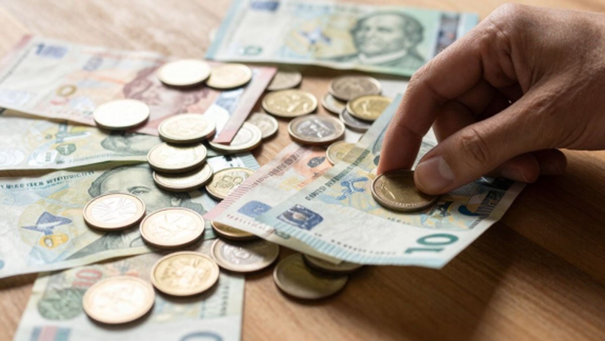Why Exchange Rates Matter When Buying Travel Currency