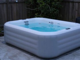 How to Keep an Inflatable Hot Tub Warm for Longer