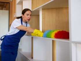 4 Benefits of Scheduling Weekly Home Cleaning Services